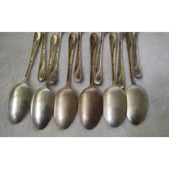 Holmes & Edwards Silverplate Silverware Romance Pattern Spoons 12 Pieces - Picture 7 of 11